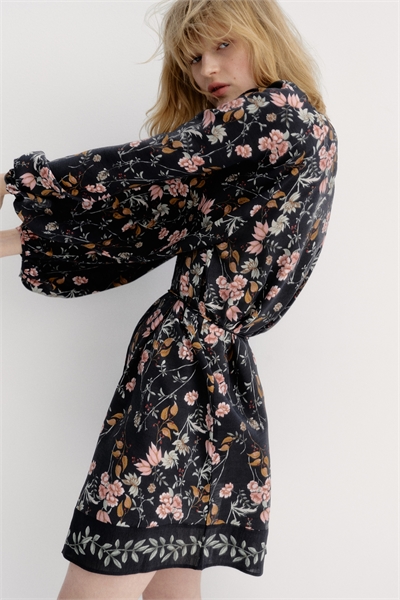 Платье с завязывающимся поясом 1297142004