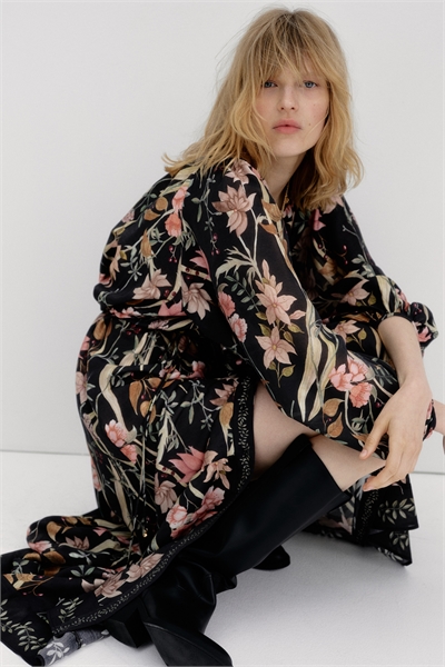 Платье с завязывающимся поясом 1299908002