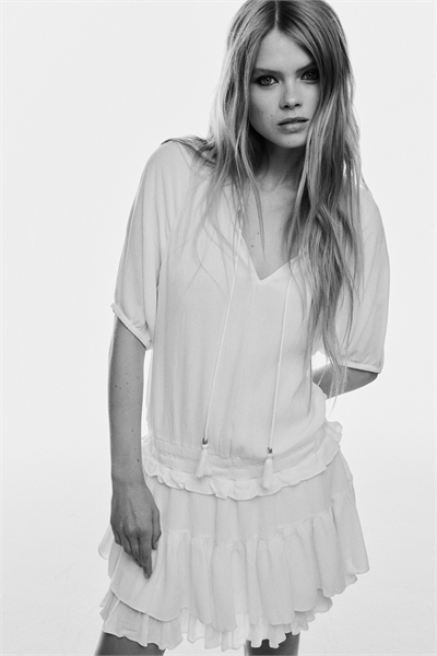 Платье с отделкой из кисточек 1295544003