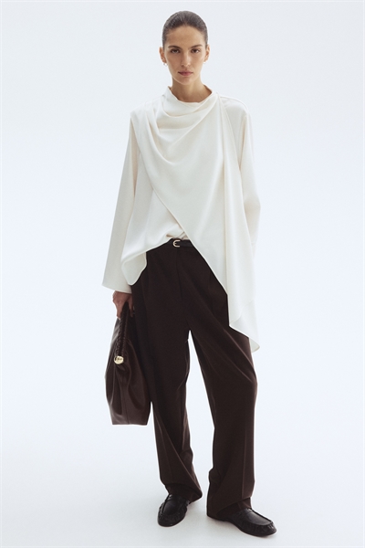 Атласная блузка с шалевым узором 1305167001