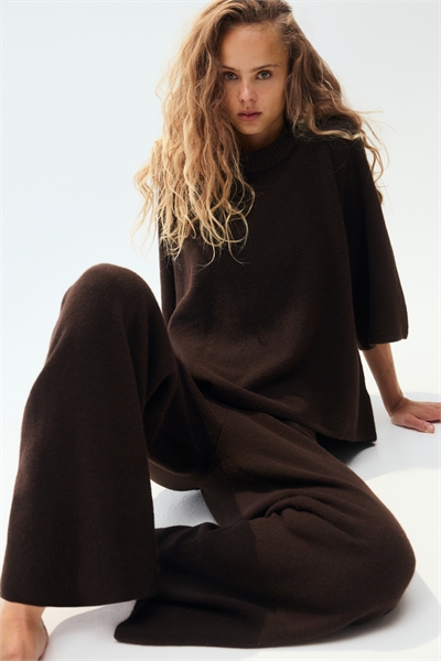 Брюки из тонкого трикотажа 1195870009