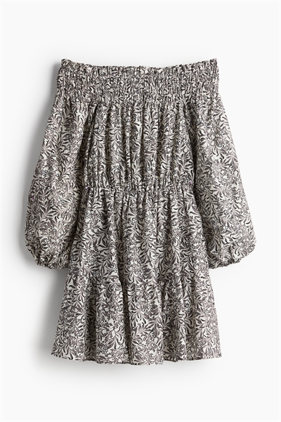 Платье на плечах 1238328005