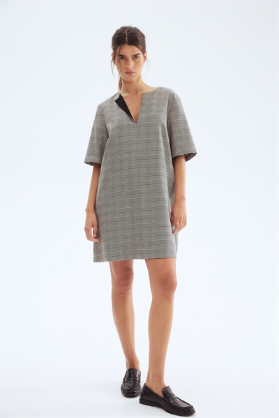 Платье с короткими рукавами 1297907003