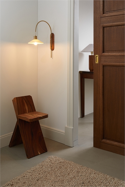 Металлический настенный светильник 0943083001