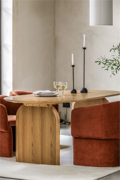 Обеденный стол на ножках геометрической формы 1312881001