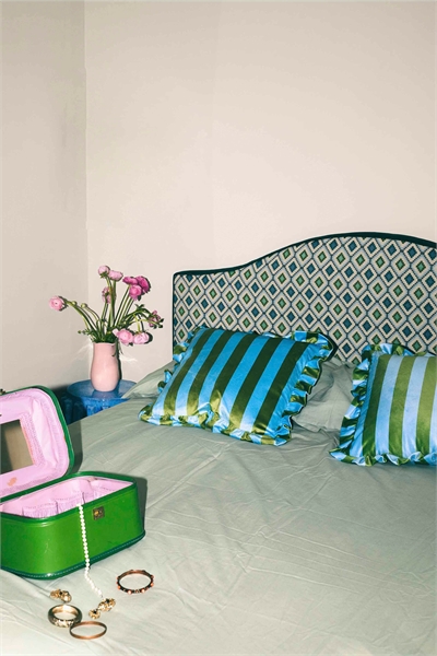 Изголовье Suzanne с тканью quetzal 1318990001