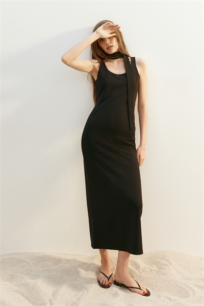 Платье бодикон с шарфом 1295555001