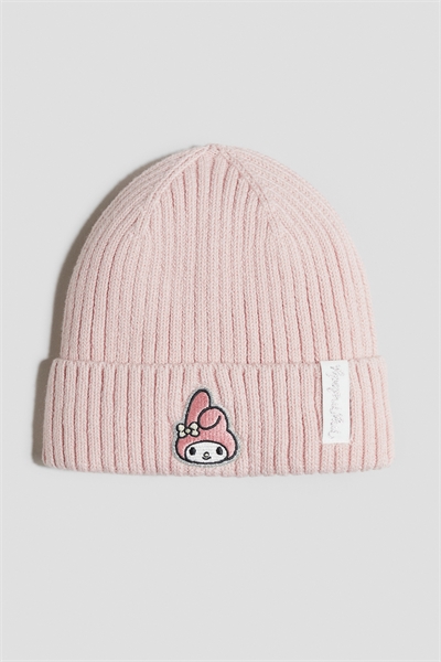 Вязаная спицами бобинка с мотивом 1241319005