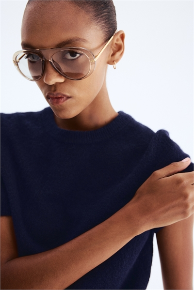 Джемпер из тонкой вязки 1169364029