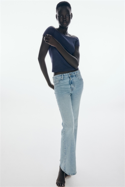 Топ на плечах 1292707007