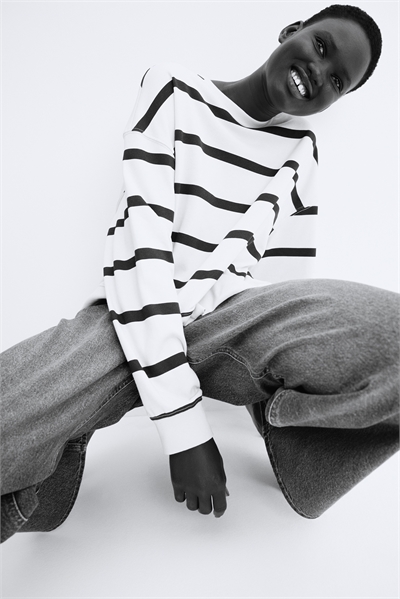 Толстовка с опущенными плечами 1289672002