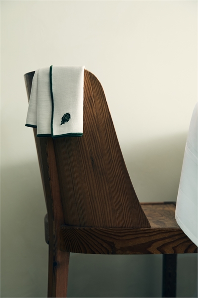 Набор из 4 салфеток с вышивкой 1197530012