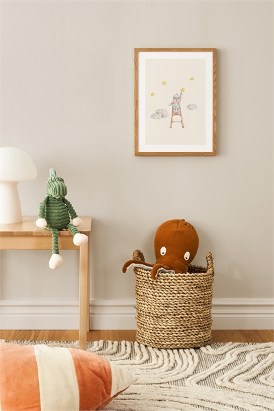 Плакат Зайка собирает звезды 1077361001