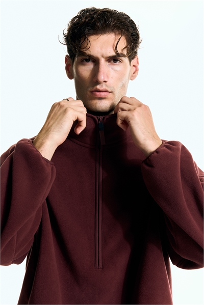 Флисовый спортивный топ артикул 1283825003