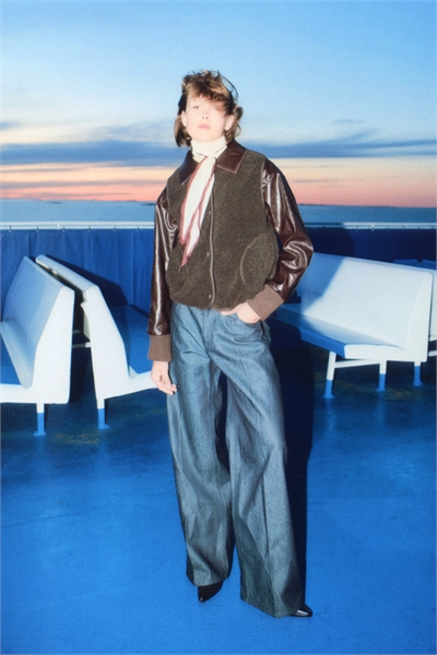 Плюшевая жилетка 1306158001