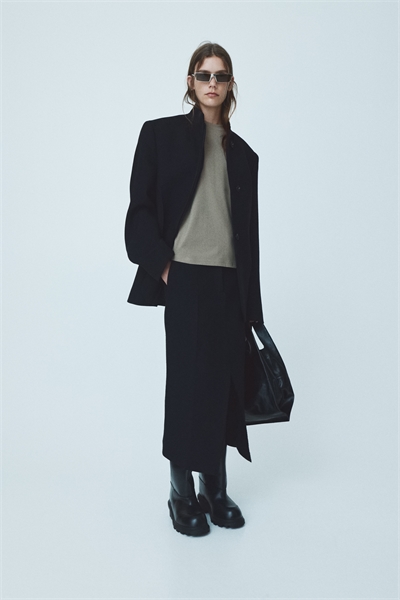 Футболка с отделкой иголками 1303271001