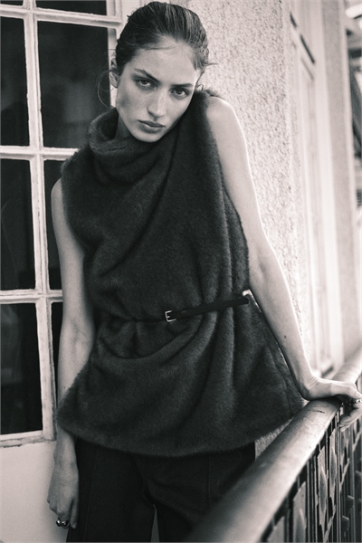 Водолазка с поясом 1305664001