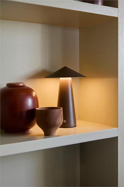 Перезаряжаемая настольная лампа артикул 1277532002