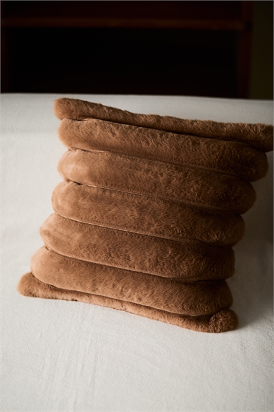 Чехол для пушистой подушки 1295972002