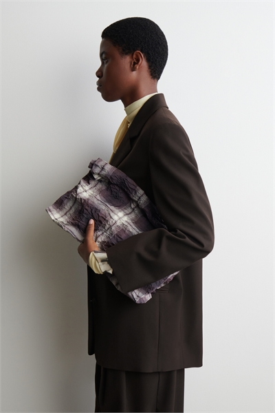 Сумка-клатч больших размеров в складку 1304509002