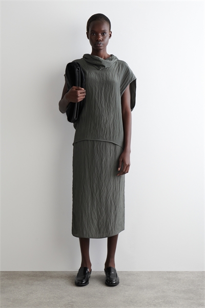 Верхняя часть из мятого атласа 1291642001