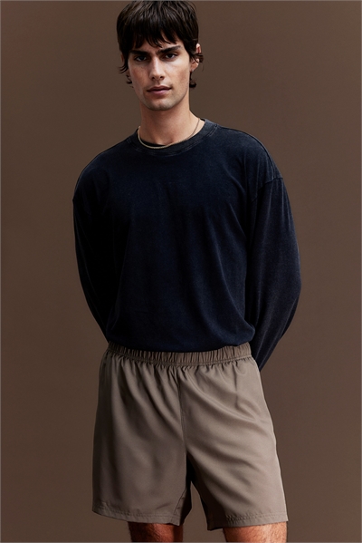 Спортивные шорты средней длины с DryMove™ 1025404037