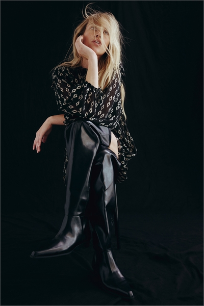 Сапоги выше колена 1306810001