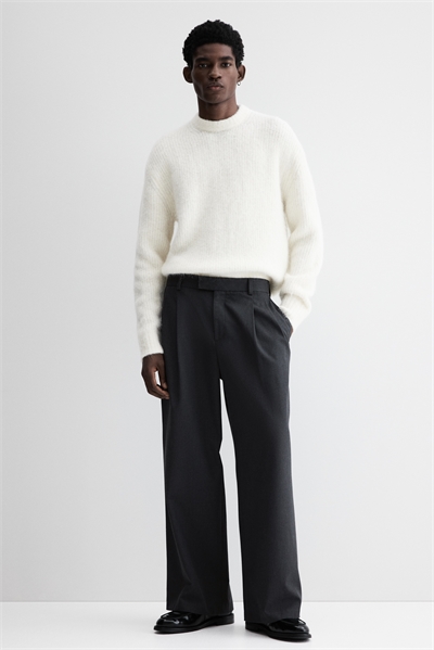 Брюки свободного кроя 1299854002