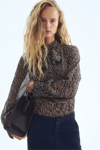 Шифоновая блузка с вырезом на завязках 1271196006