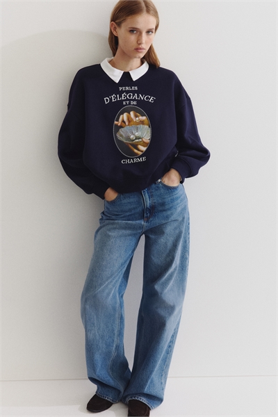 Толстовка с деталями из мотивов 1300584011