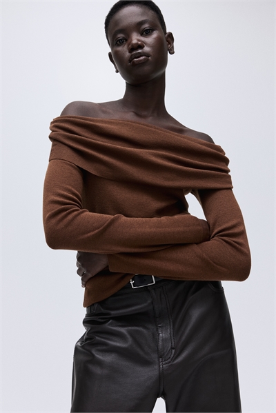 Джемпер с отворотом на плечо 1303065003