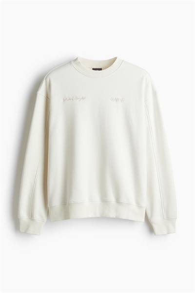 Толстовка с вышивкой 1241927004