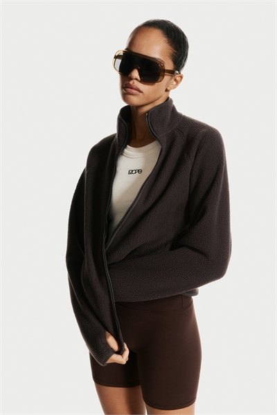 Плюшевая спортивная куртка 1253652011