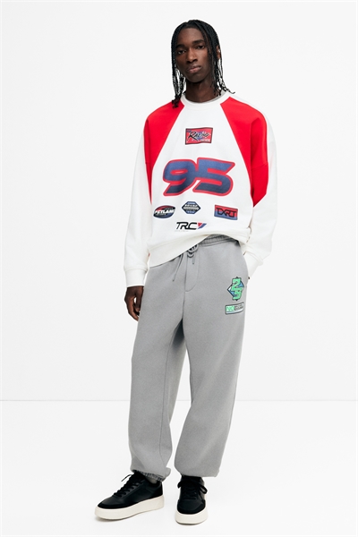 Треники с принтом и расслабленной посадкой 1309722002