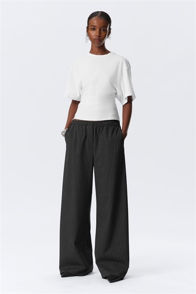 Свободные костюмные брюки с низким подъемом 1294665003