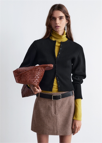 Приталенный кардиган из ребристого трикотажа 1206240005