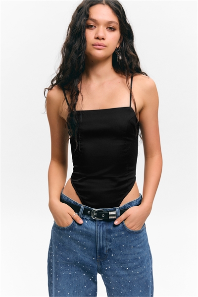 Приталенное боди с квадратным вырезом 1296807002