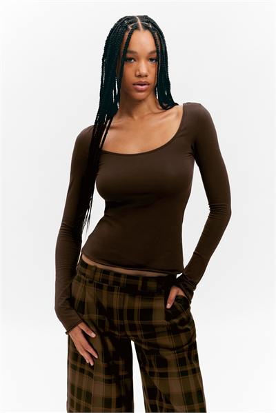 Топ с длинными рукавами облегающего кроя с вырезом "совок 1299061002