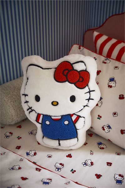 Фигурная ворсовая подушка 1299821001