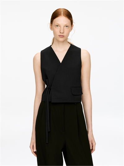 Жилет из кропа 1306834001