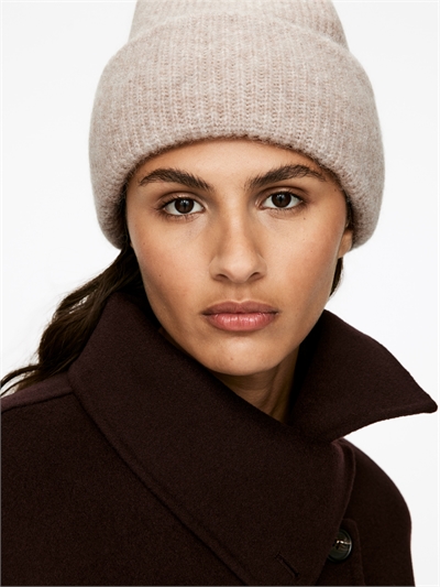 Шапка бини из смеси альпаки и мериноса 0998379002