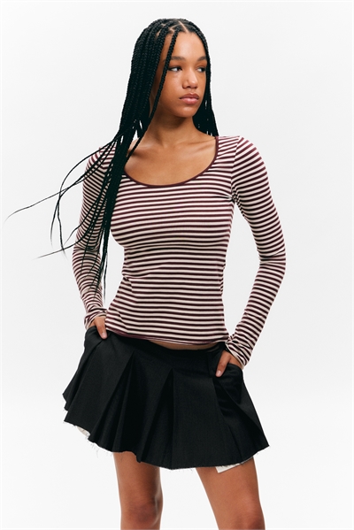 Топ с длинными рукавами облегающего кроя с вырезом "совок 1299061004