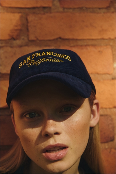 Вельветовая кепка 1249899006