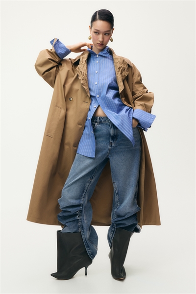 Широкие джинсы с боковыми разрезами 1298153001