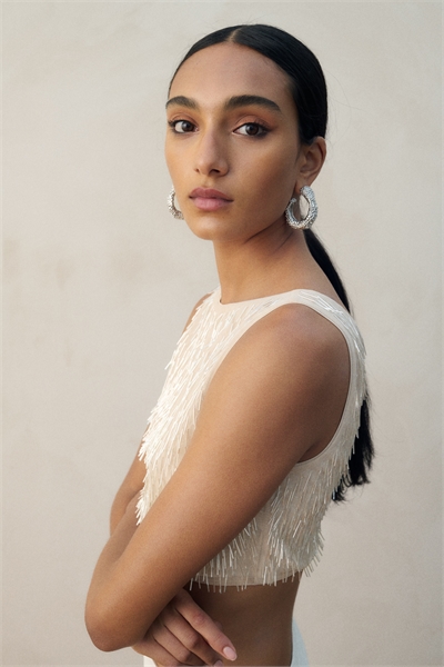 Украшенный топ 1300537001