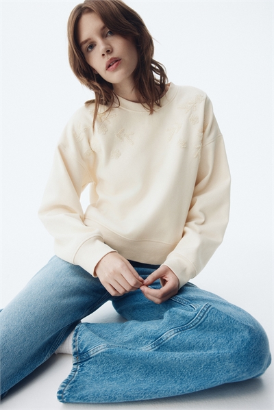 Украшенная толстовка 1304001003