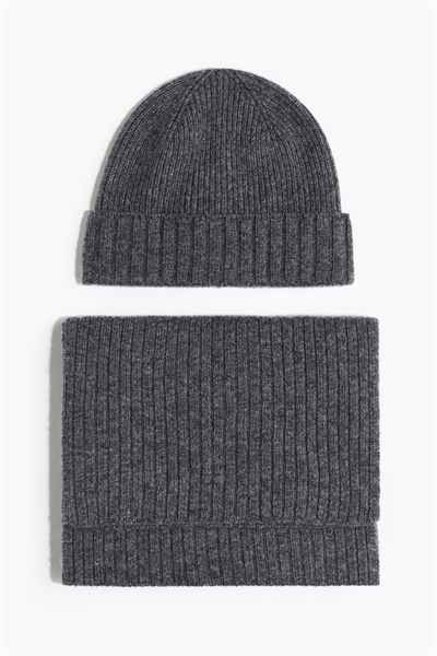 Комплект из двух частей - шапка и шарф из мериносовой шерсти 1306208002