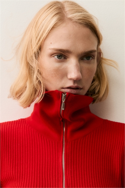 Топ на молнии из ребристого трикотажа 1307810002