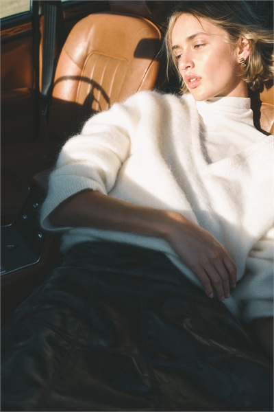 Джемпер из мохеровой смеси в стиле оверсайз 1248344007