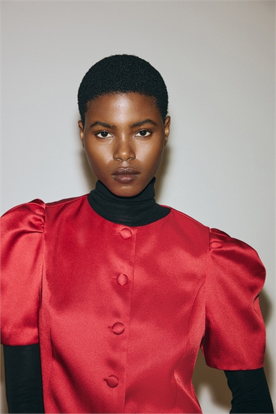 Блузка с пышными рукавами 1302511009